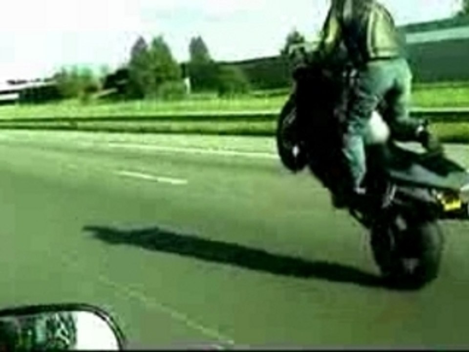 moto stunt_attitude