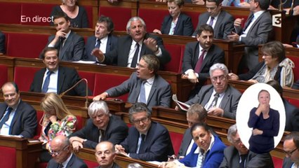 Des lycéens appelés à porter la jupe ? "Mensonges", répond Benoît Hamon