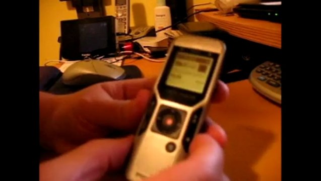 Philips DVT150000 2 GB Digital Voice Tracer Review - Powerful. Converts voice to text