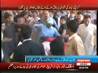 Son slapped parents in City court Karachi , What a shame