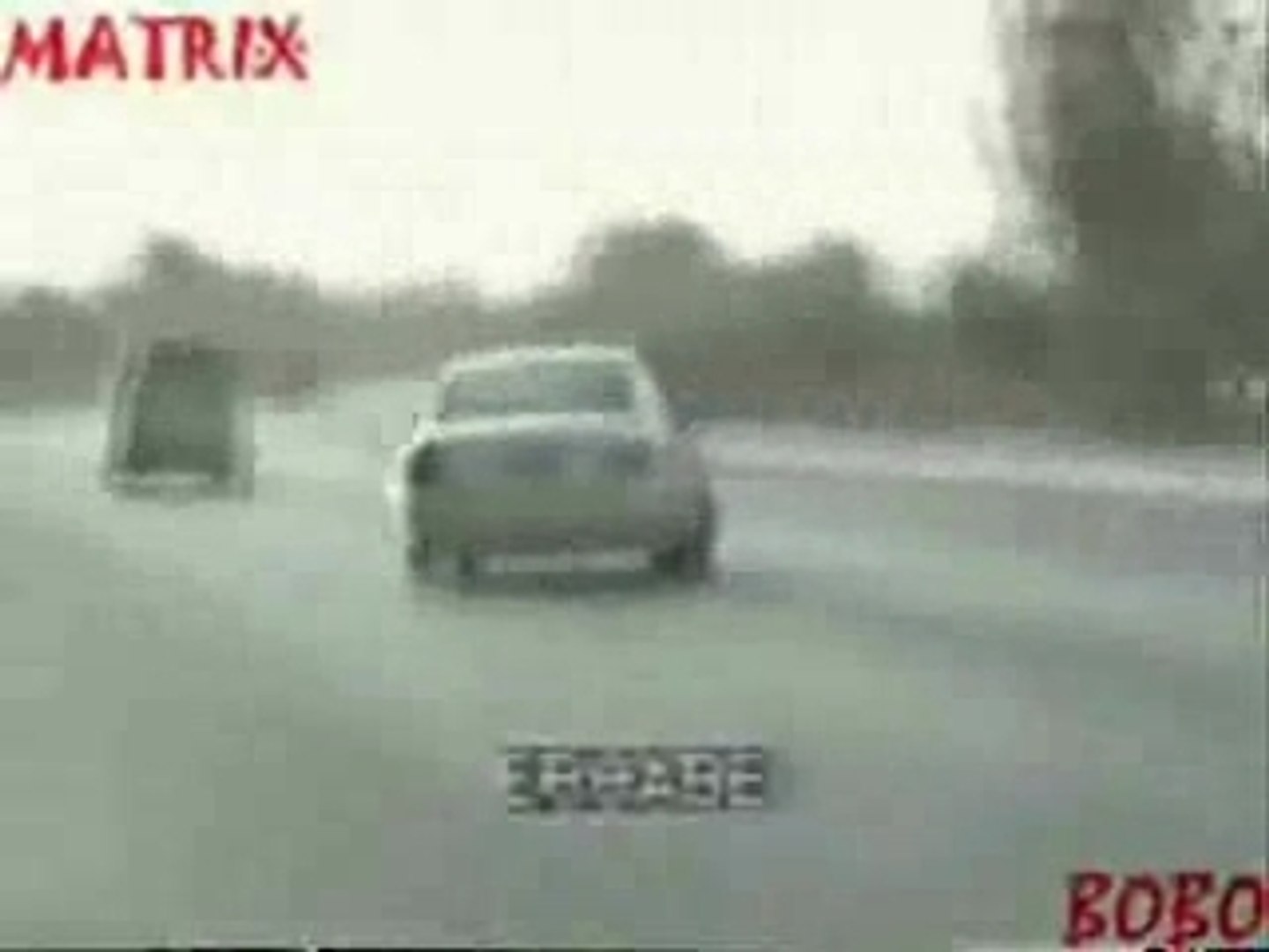 Árabes malucos por carros