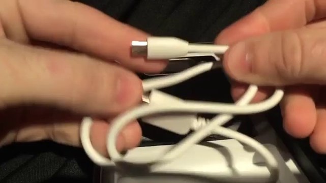 Ivation 8400mAh External Battery Pack With Backlit LCD and Built-In LED Flashlight