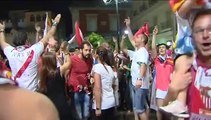 La afición del Sevilla festeja el triunfo