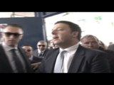 Napoli - Renzi a Secondigliano, mamme protestano contro disservizi (14.05.14)