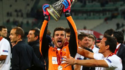 Emery cieszy się z wygranej w Lidze Europejskiej