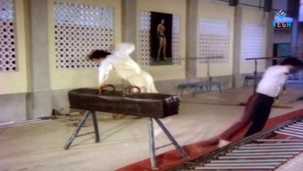 Andha Oru Nimidam Movie - Action Scene -2