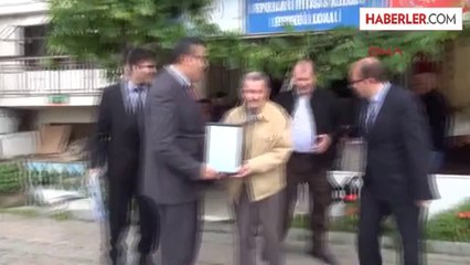 65 Yıldır Avcılık Kulübü Başkanlığı Yapan 96 Yaşındaki Bursa'nın En Eski Bağkur'lusuna Ödül