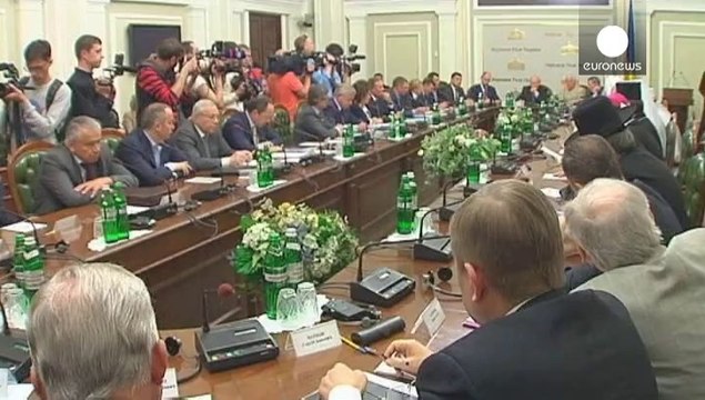 Los separatistas prorrusos dan un ultimatum a Ucrania para que retire su ejército de Donetsk y Lugansk