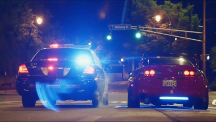 Let's Be Cops - Trailer