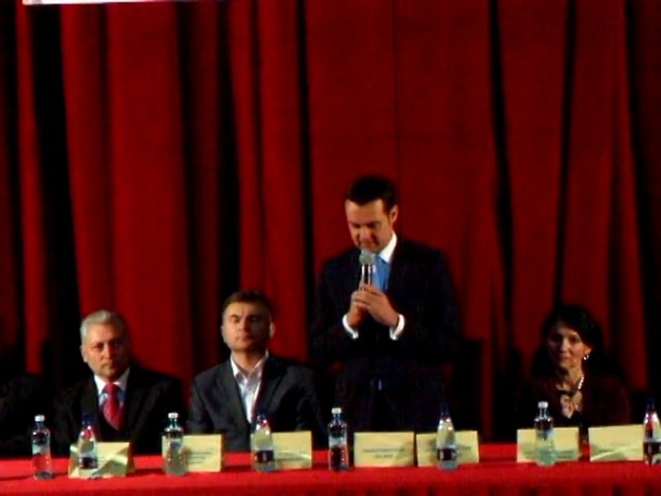 discutii asistenti actualmm