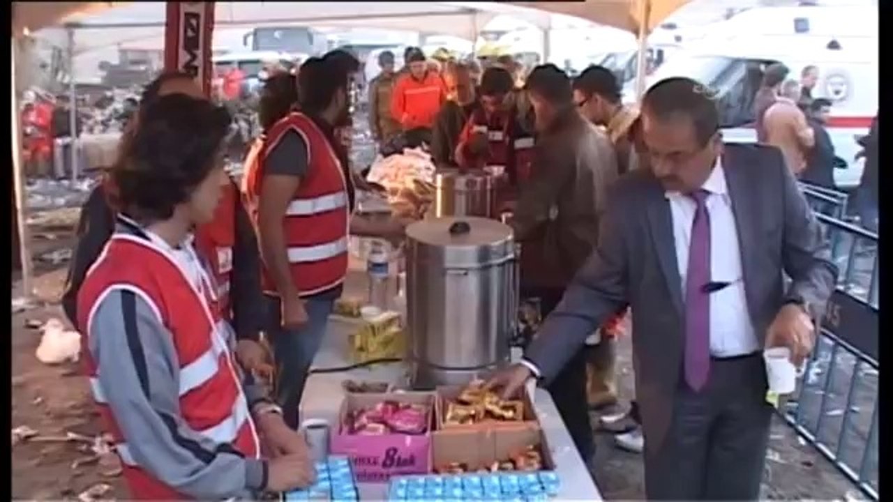 Soma'da maden önündeki gergin bekleyiş sürüyor