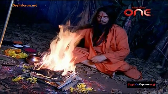 Haunted Nights - Kaun Hai Woh 15th May 2014 Video Watch Online pt1