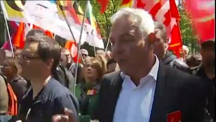 Des milliers de fonctionnaires défilent à Paris pour leur pouvoir d'achat