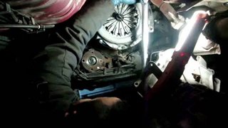 Como Reparar embrague o clutch De la Toyota Tacoma 1995 2001 2004 parte 4