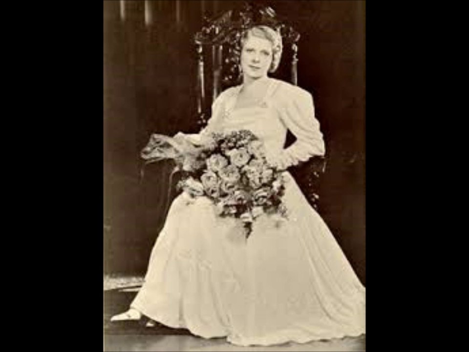 Aimee Simple McPherson sings Aint A Gonna Grieve (1926)