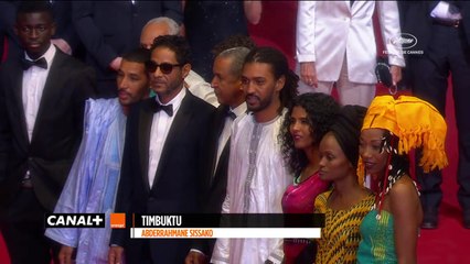 La montée des marches de l'équipe du film "Timbuktu"