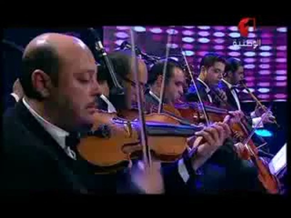 Yosra Mahnouch_3abart Chat | يسرا محنوش_عبرت الشط