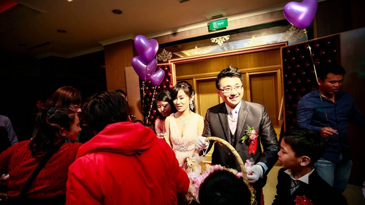 How To Find Hot Selling Products People Want