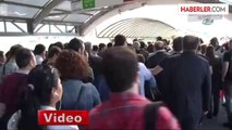 Metrobüs Bozuldu, Yolcular Yolda Kaldı