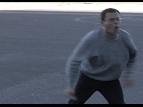 Napoli - Irruzione dei Cub al comizio di Raffaele Fitto (15.05.14)