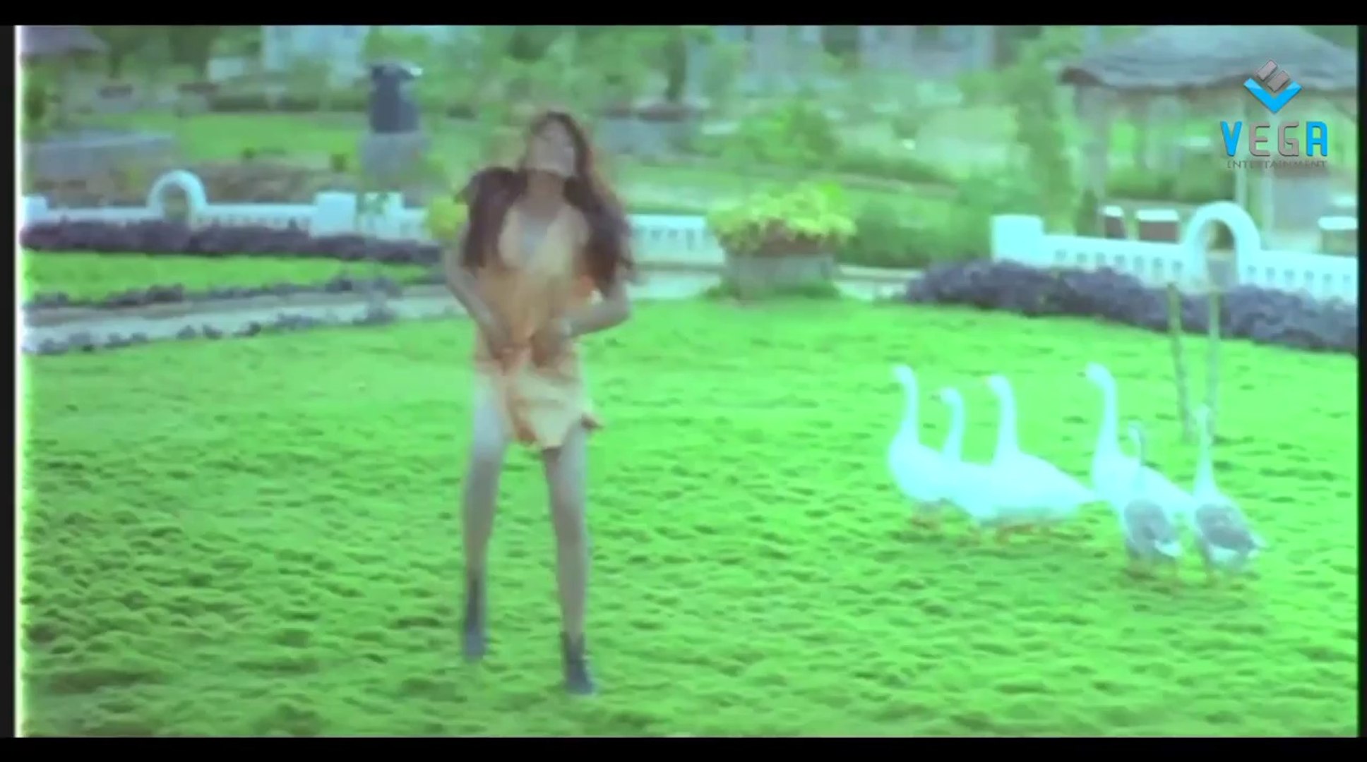 ⁣Miss Madras Movie Songs - Adada Love Song