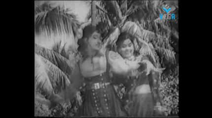 Puguntha Veedu Movie Songs - Naan unnai thedugiren Song