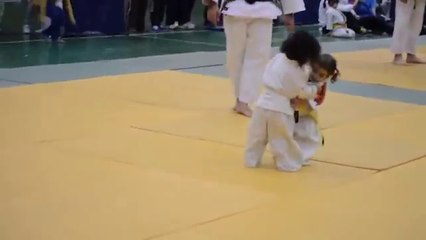 Little girls judo fight