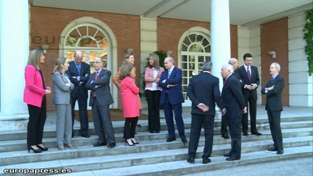 Foto de familia del nuevo Consejo de Ministros