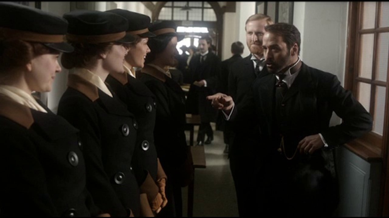 Extrait DVD Mr Selfridge (6)