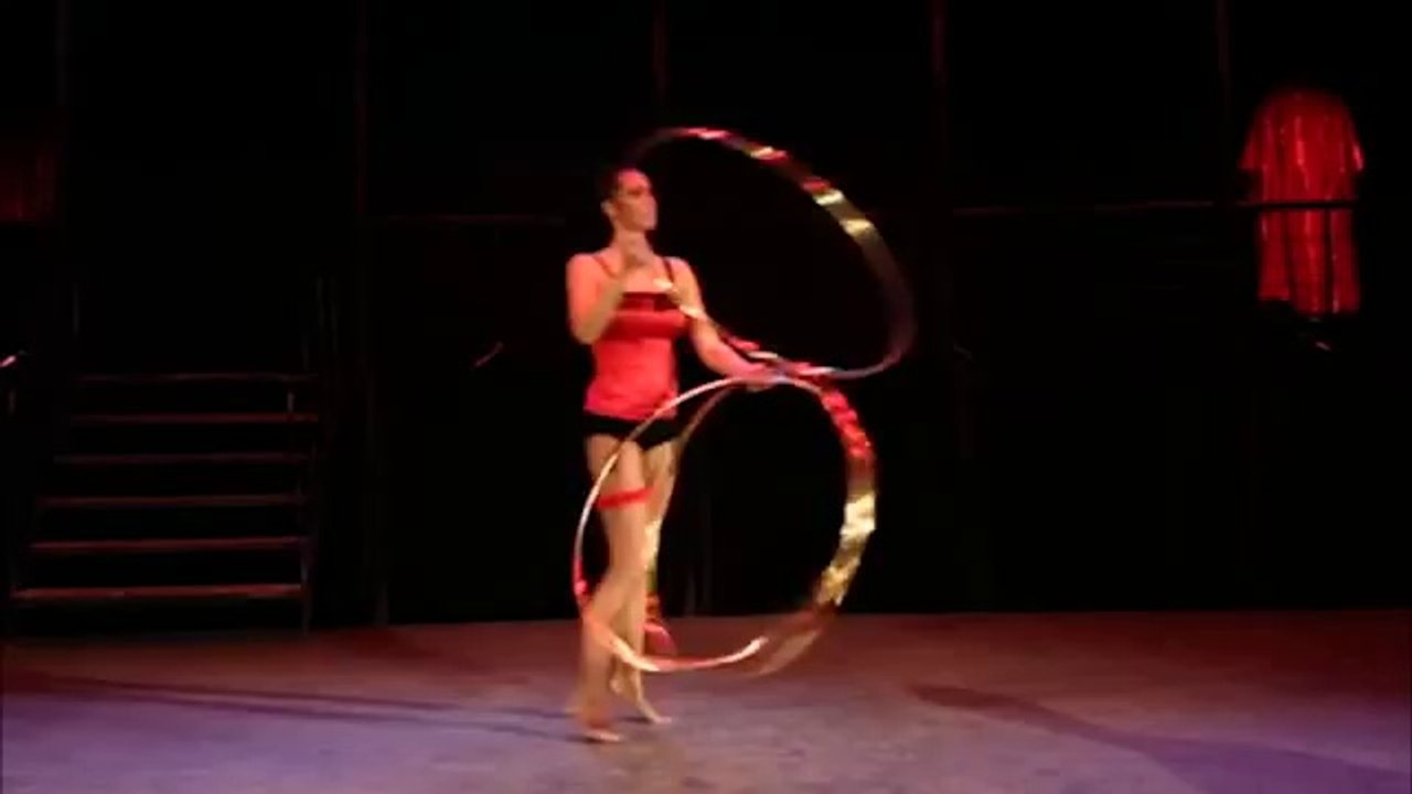 Elena HULA HOOP