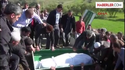 Erzurumlu Maden Şehidi Toprağa Verildi
