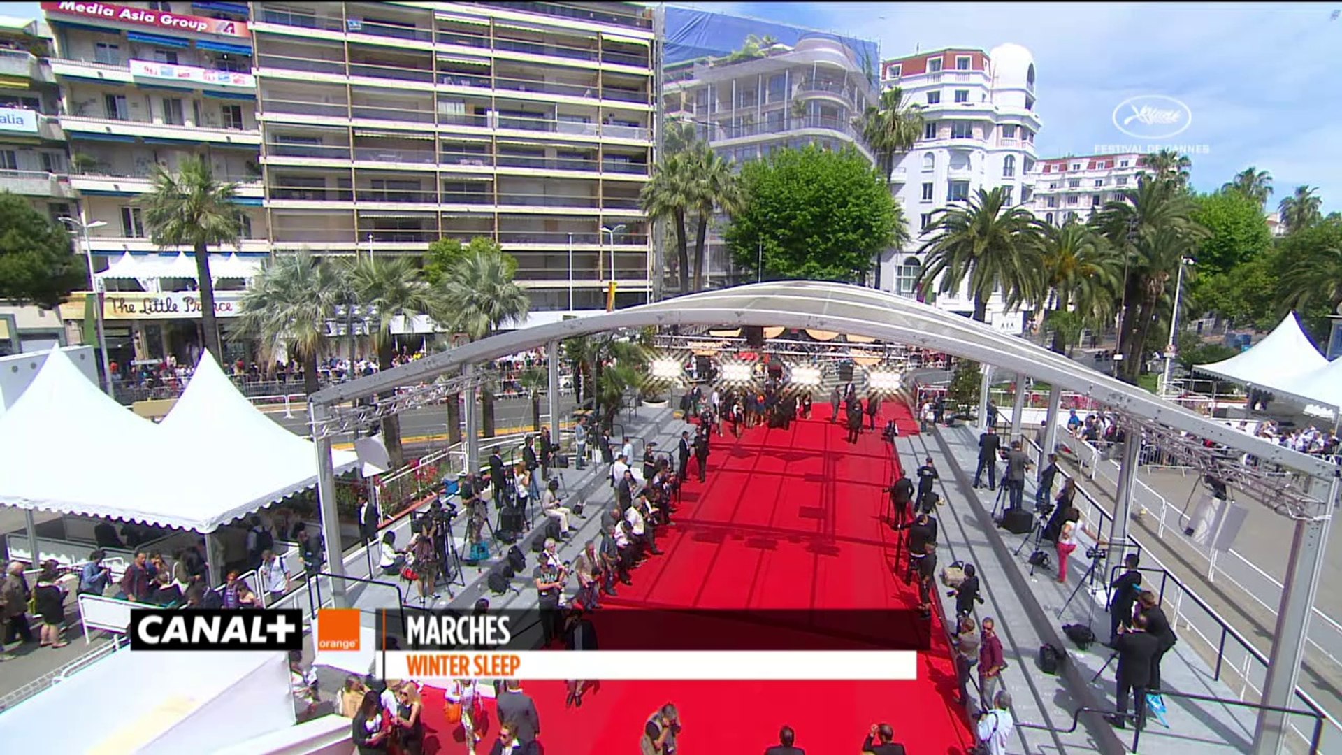 Winter Sleep : Red Carpet