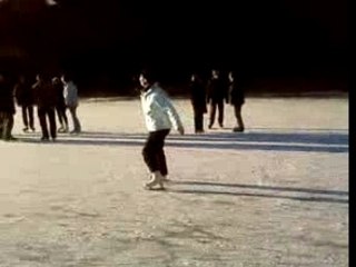 Lola Sémonin patine dans le Haut-Doux