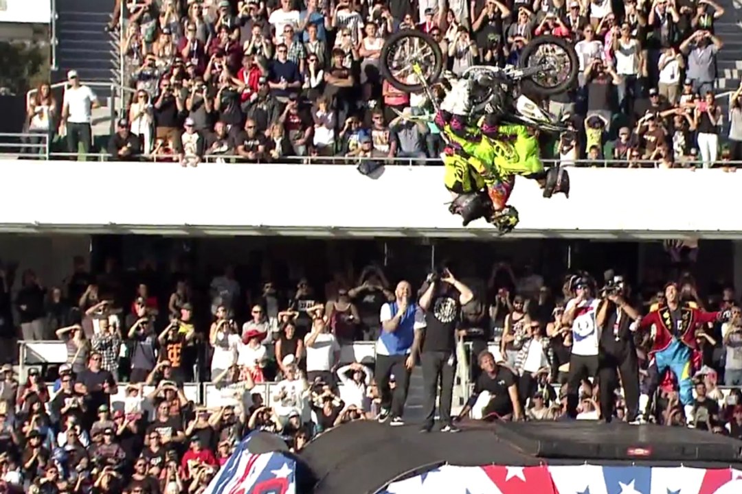 Nitro Circus presents The World First 4-Person Backflip - FMX