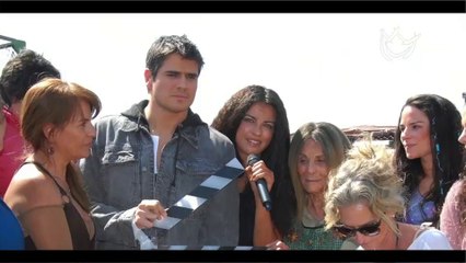 Maite Perroni aprende en el basurero