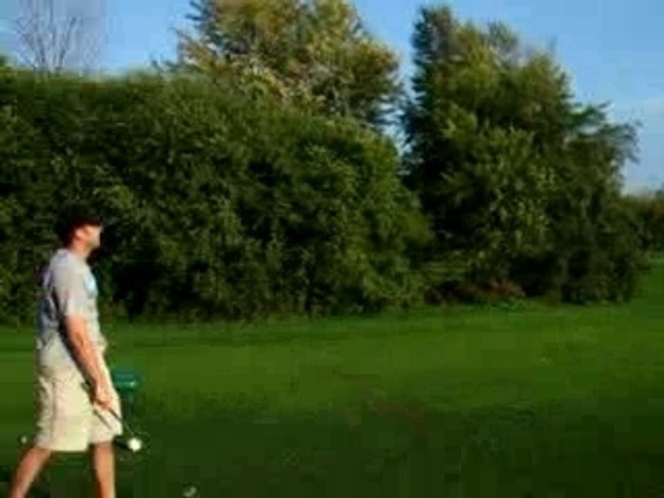 Brad golfing