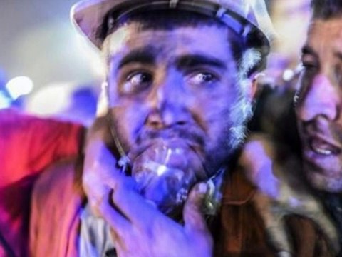 MADENCİNİN VEDA ŞİİRİ 'IŞIĞIM SÖNDÜ' TAŞA VERDİM YANIMI TÜRKÜSÜ... EGEMEN SEKMEN