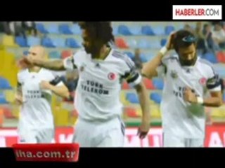 Fenerbahçeli Futbolcular Gole Sevinmedi