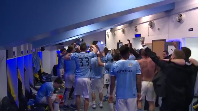 Dans les coulisses des festivités du titre de Man City !