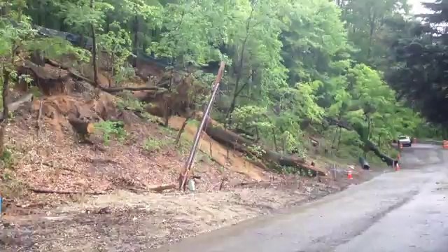 Rains collapse earth in Fort Washington, prompt evacuations