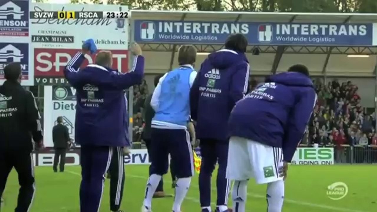 Kouyate misses absolute sitter!
