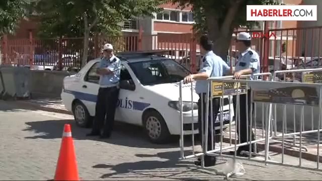 Manisa Akhisar 15 İşçinin Cesedi Çıkarılarak Dna Testi İçin Akhisar Devlet Hastanesi Morguna...