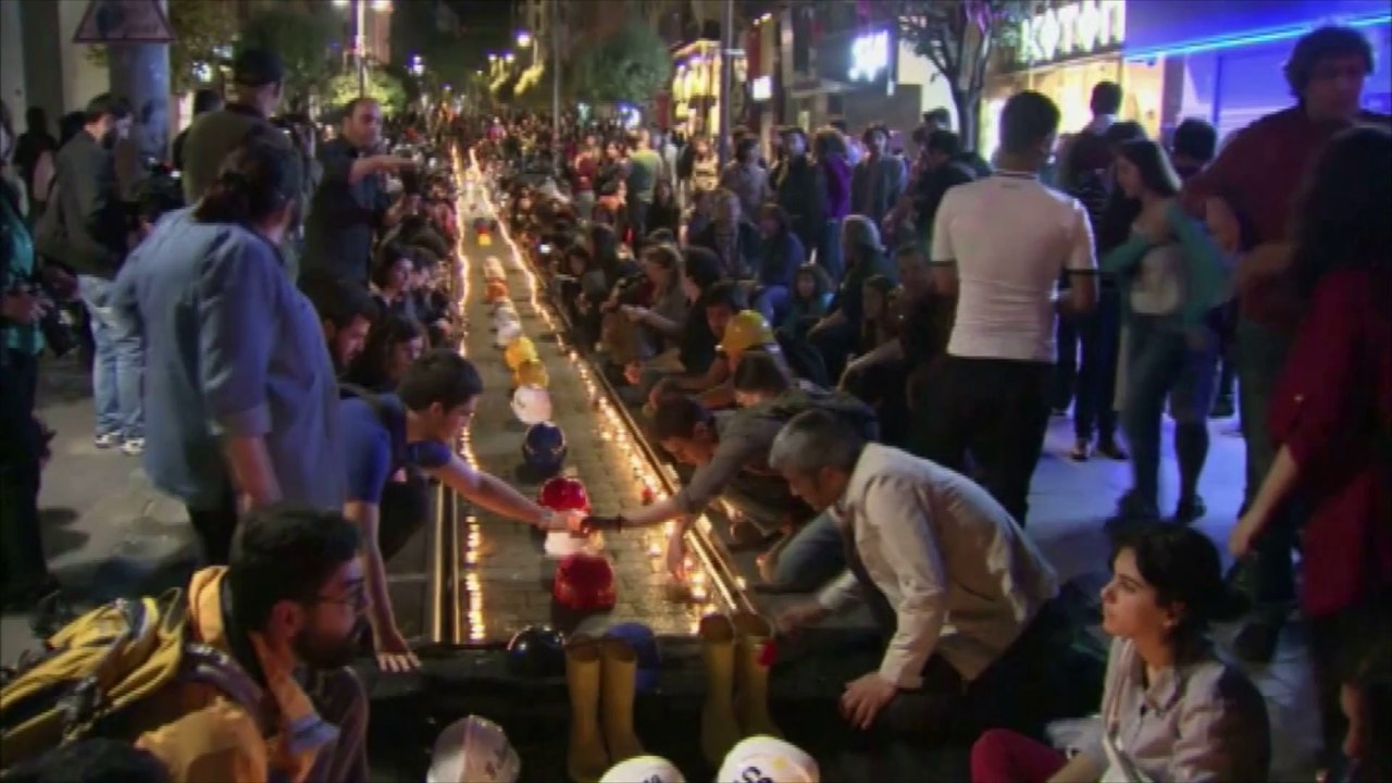 Turquie : les manifestations en mémoire des mineurs dégénèrent