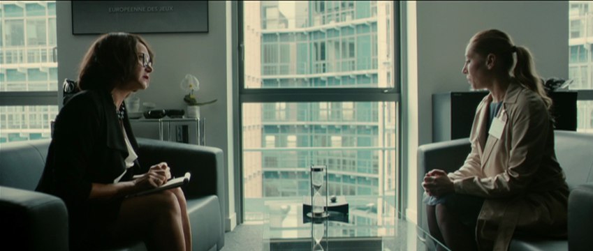 VIDEO - Un extrait exclusif de La liste de mes envies avec Mathilde Seignier et Julie Ferrier