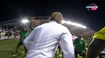 Herve Renard fête la victoire avec ses joueurs - CAN 2012