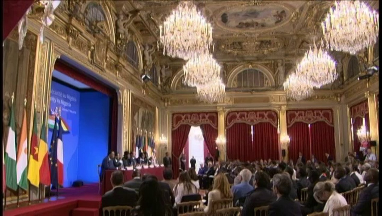Le sommet de l’Elysée décide d’un "plan d’action global" contre Boko Haram