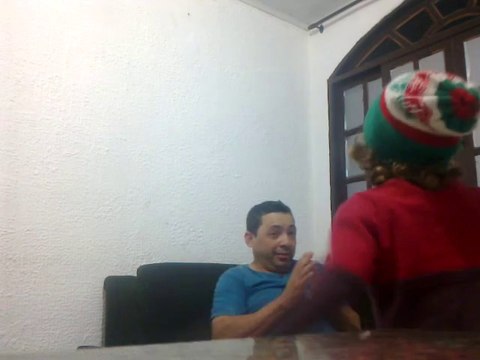 ONDA DE PROTESTOS ,FILHA CONVIDA O PAI PACÍFICAMENTE RSRS