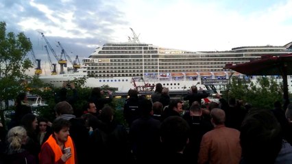 Cruise Ship playing Seven Nation Army