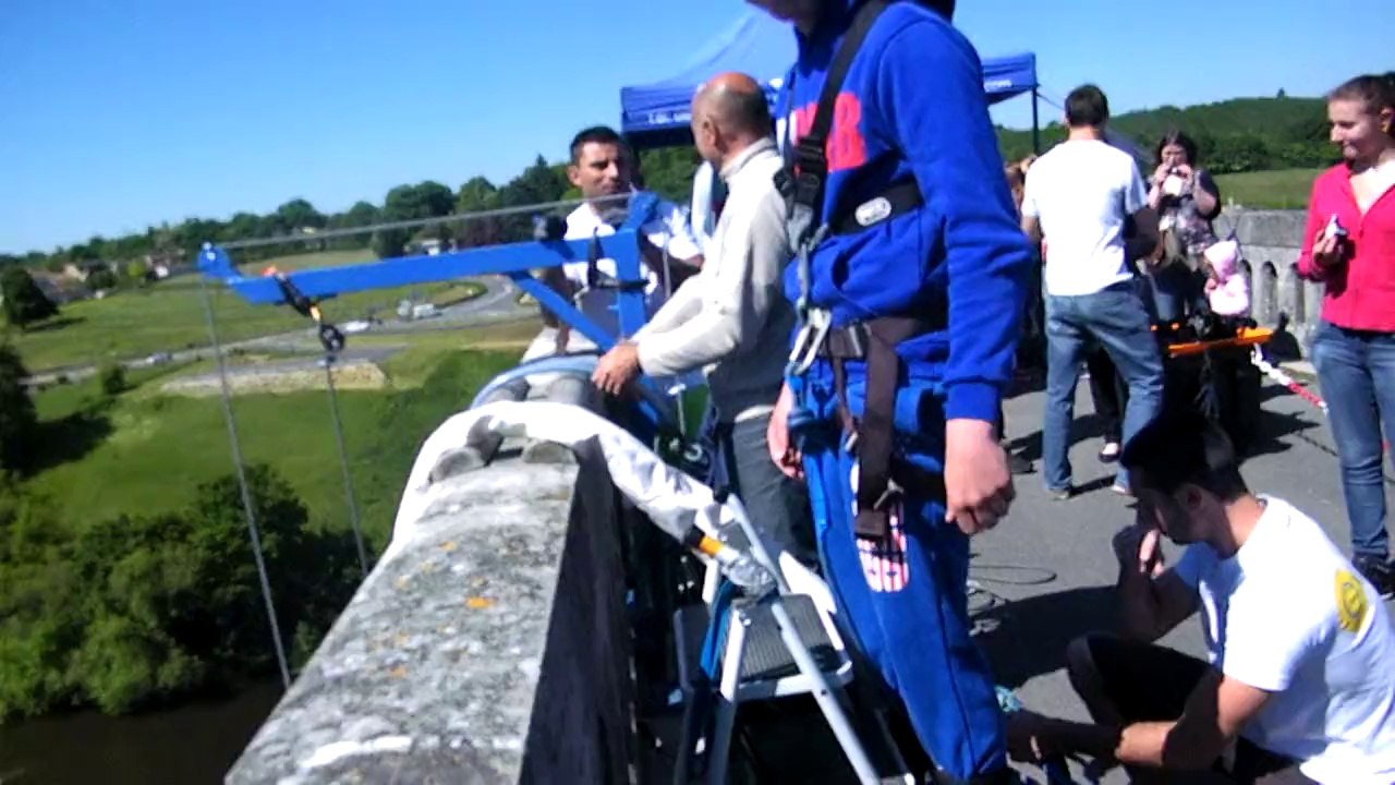 saut à l'élastique Alexandre L'Isle Jourdain 17_05_2014