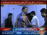 Sar-e-Aam (17th May 2014)  17 Sala Larki Ke Sath 50 Sala Aamil ki Ziadti